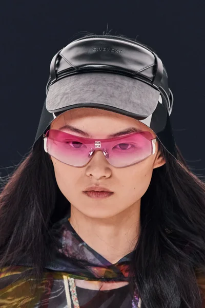 Look 70